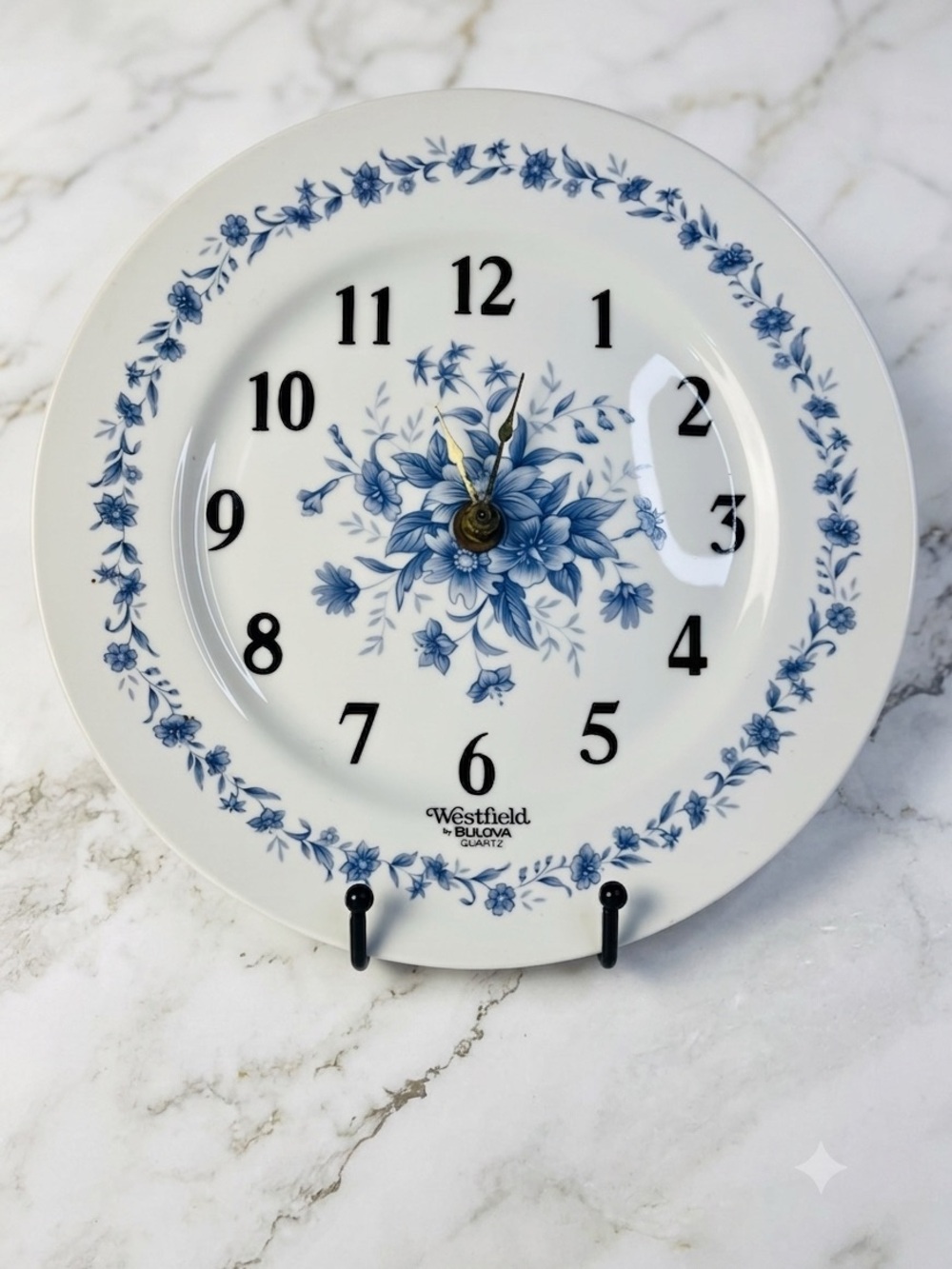 Vintage Bulova Quartz Wall Clock Ceramic Porcelain Plate Blue And White 10”